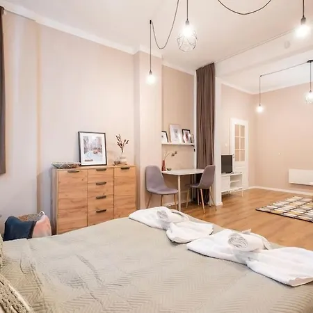 Top Centre 1 Bedroom Apt Next To Vitosha Blvd. Sofia Exterior photo
