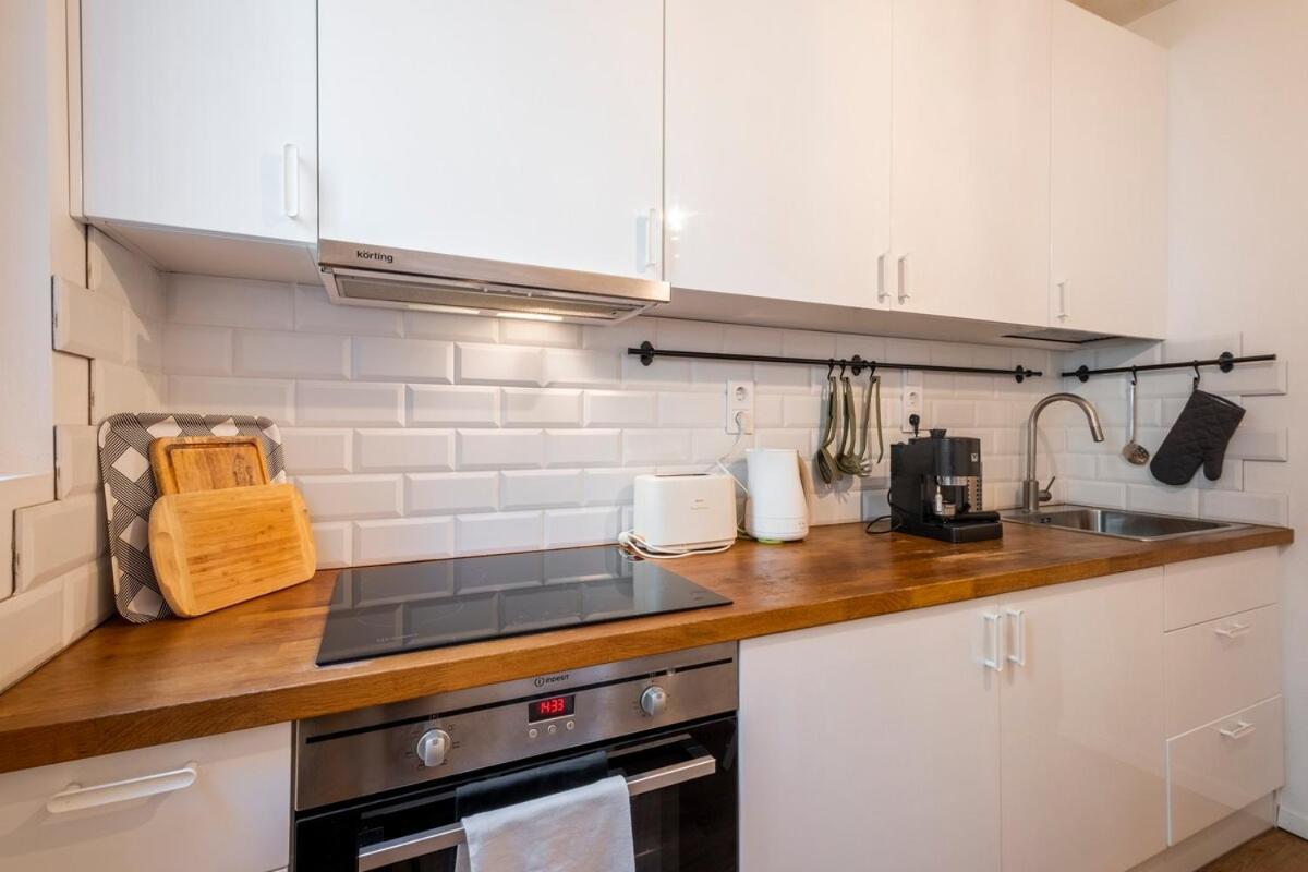 Centre 1 Bedroom Next To Vitosha Blvd. *