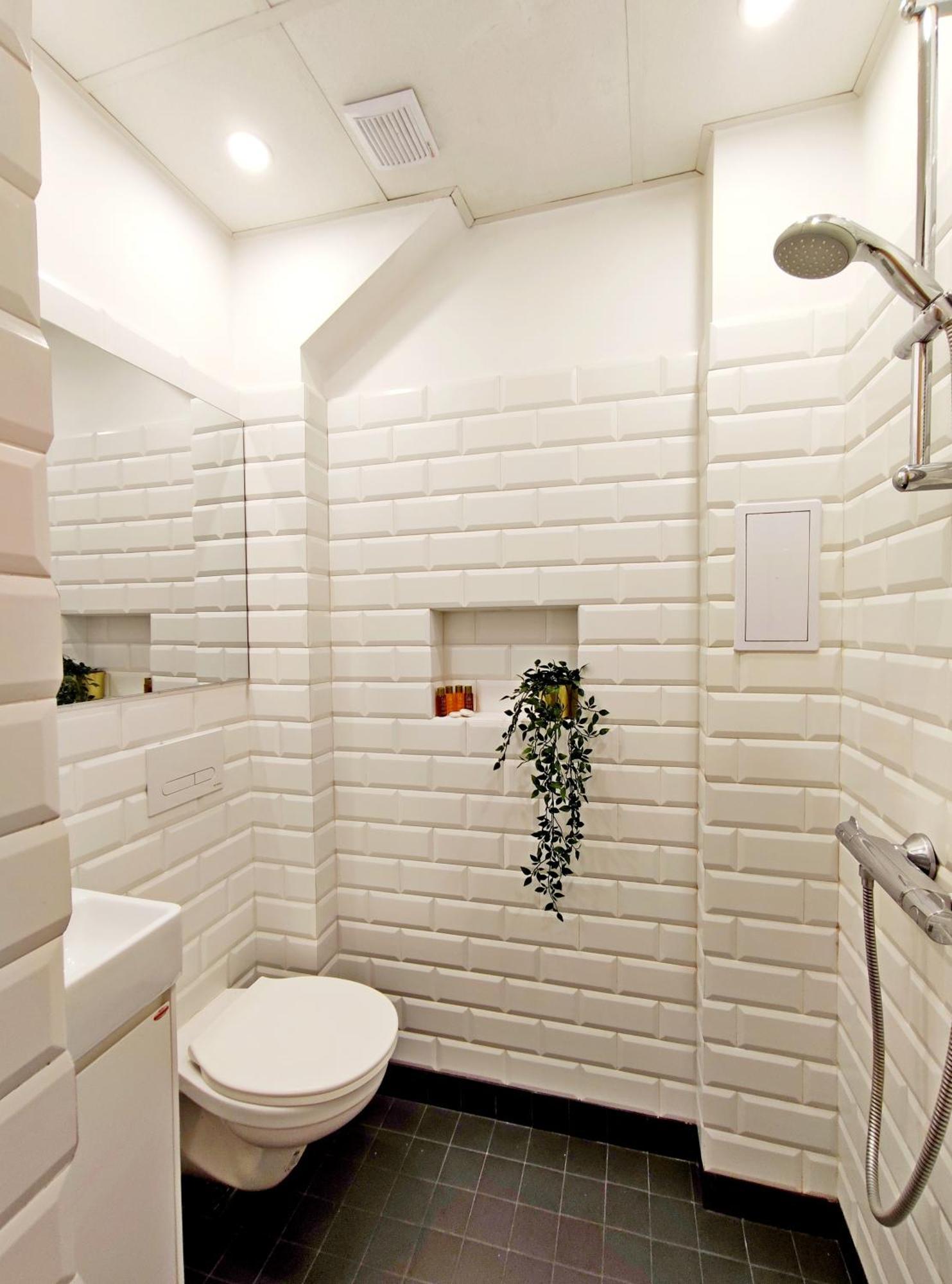 Daire Centre 1 Bedroom Next To Vitosha Blvd. *